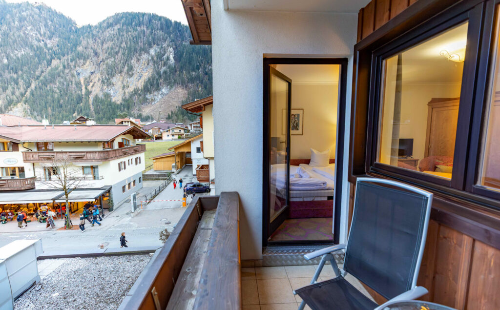 Heart_Hotel_Nordstern_Mayrhofen_2025_Room_5028-3