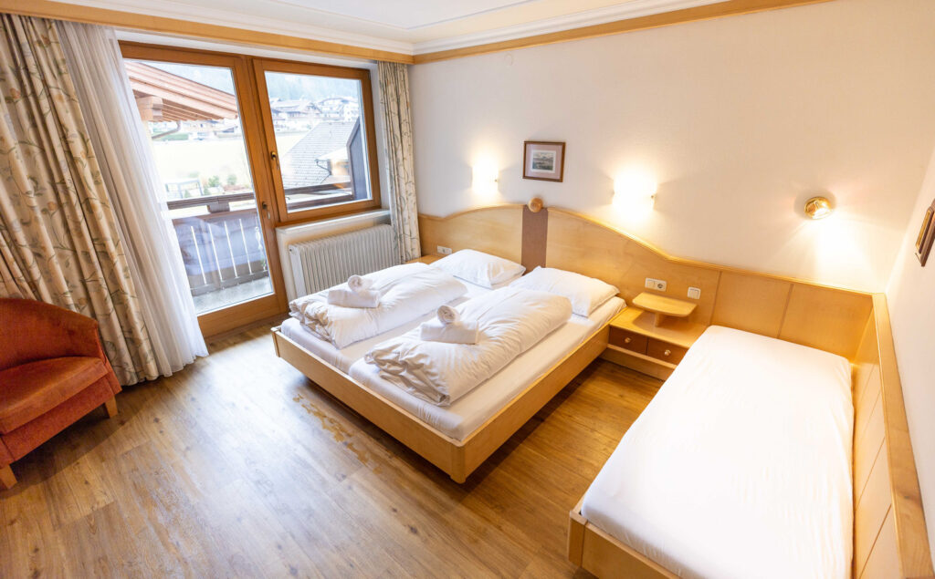 Heart_Hotel_Nordstern_Mayrhofen_2025_Room_5033